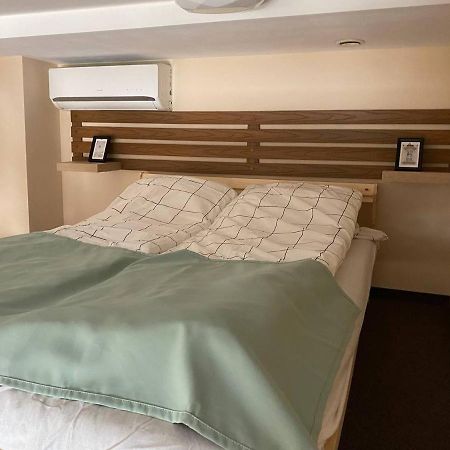 Apartamenty Dobra Noc Przy Wawelu 2 Bedrooms Krasków Exterior foto