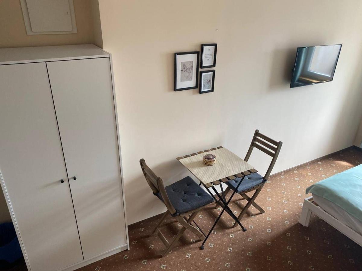 Apartamenty Dobra Noc Przy Wawelu 2 Bedrooms Krasków Exterior foto